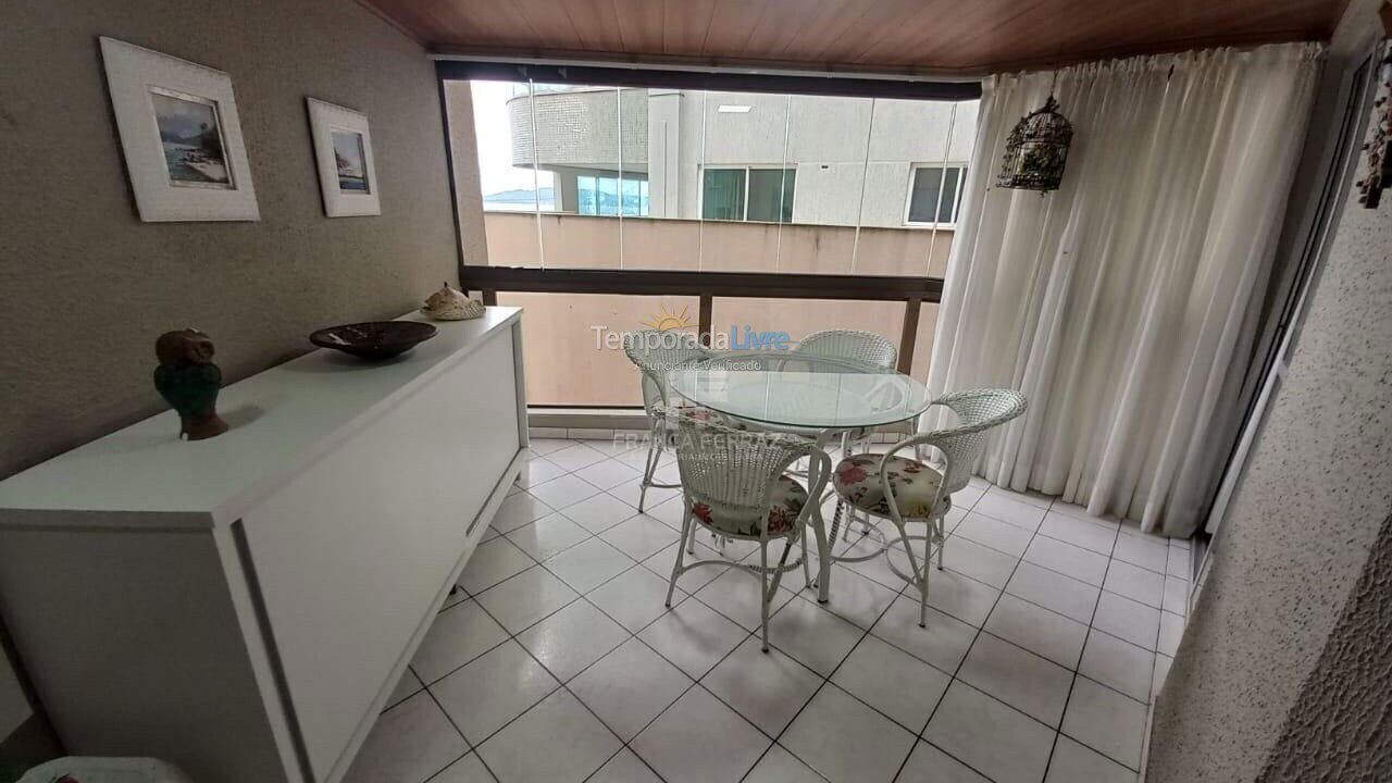 Apartment for vacation rental in Itapema (Centro)