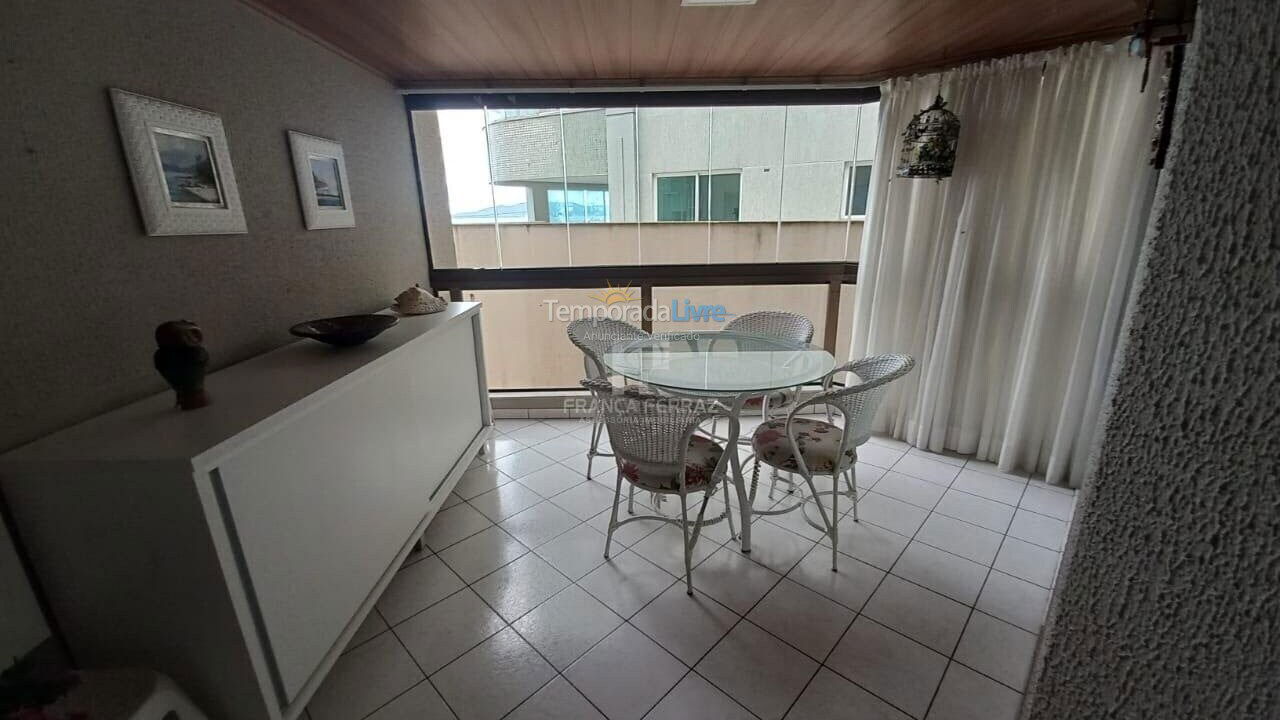 Apartment for vacation rental in Itapema (Centro)