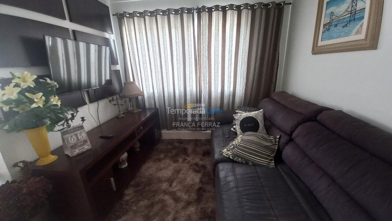 Apartamento para aluguel de temporada em Itapema (Centro)