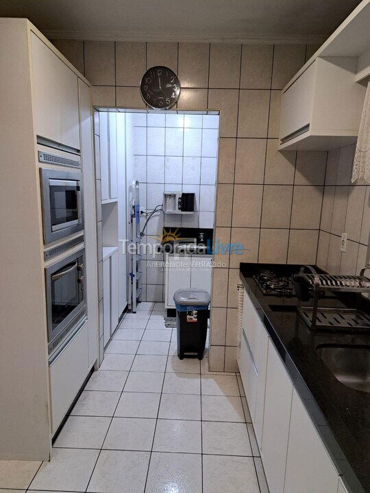 Apartment for vacation rental in Itapema (Centro)