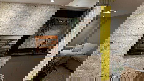 2-Bedroom Apartment for Season in the center of Itapema