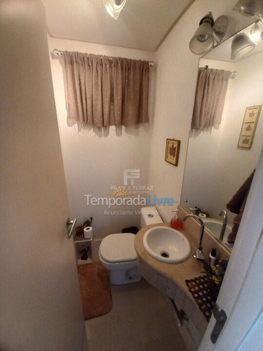 Apartamento para aluguel de temporada em Itapema (Centro)