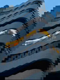 2-Bedroom Apartment for Season in the center of Itapema