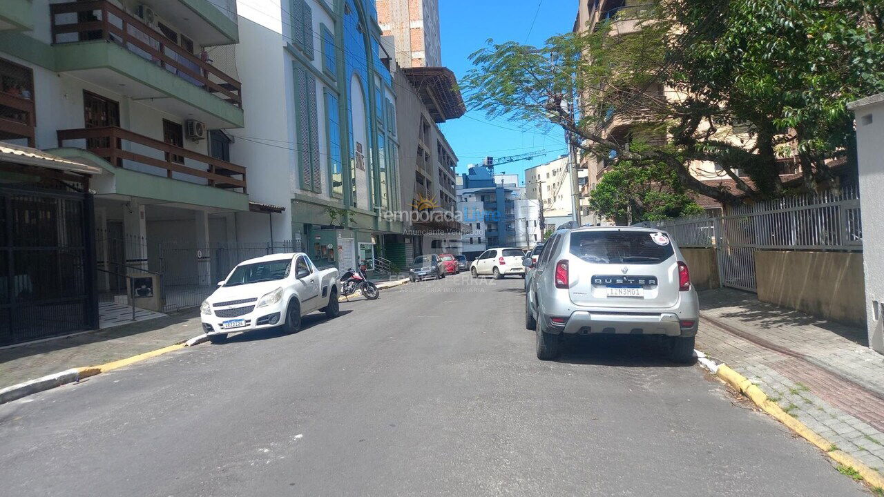 Apartamento para aluguel de temporada em Itapema (Centro)