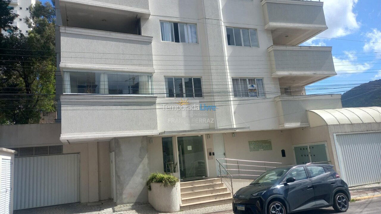Apartamento para aluguel de temporada em Itapema (Centro)