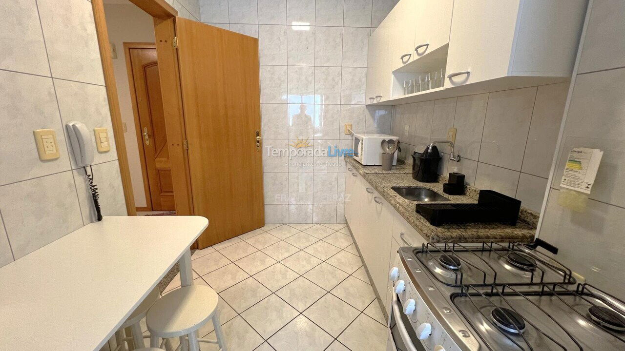 Apartamento para aluguel de temporada em Itapema (Centro)