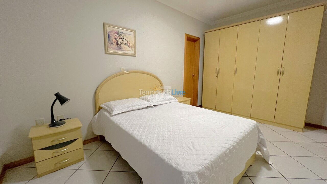 Apartamento para aluguel de temporada em Itapema (Centro)