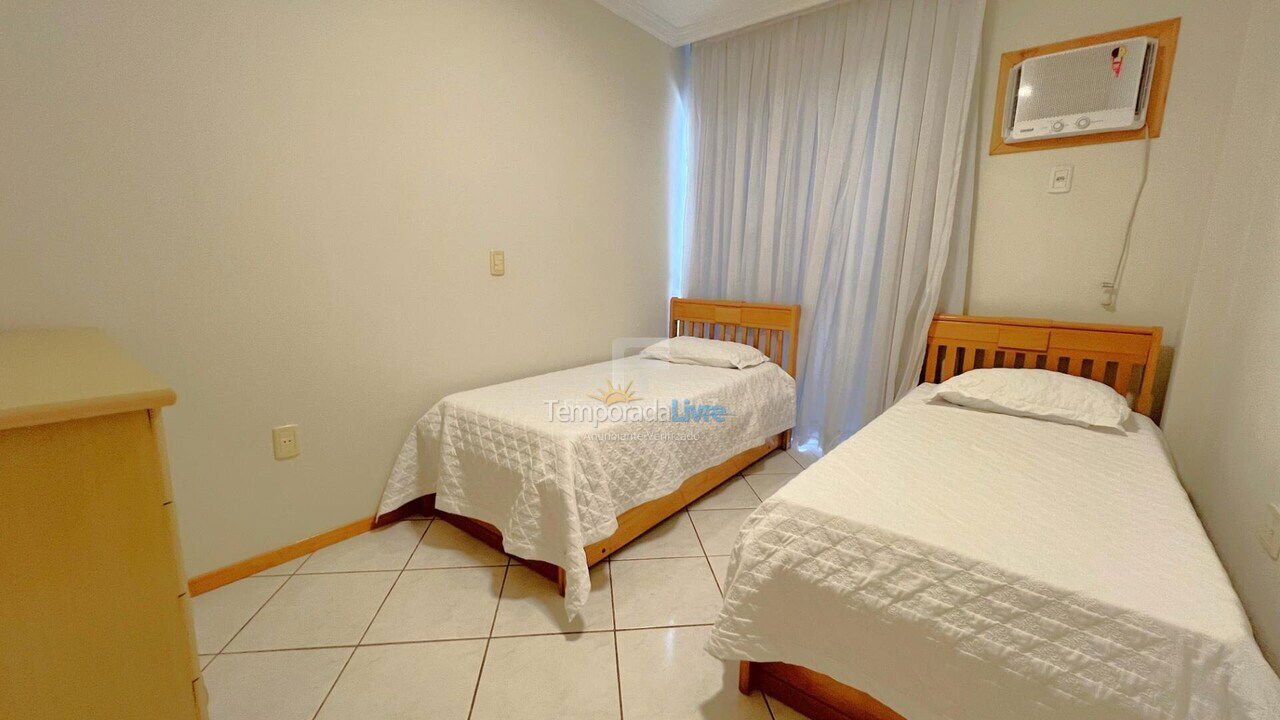 Apartamento para aluguel de temporada em Itapema (Centro)