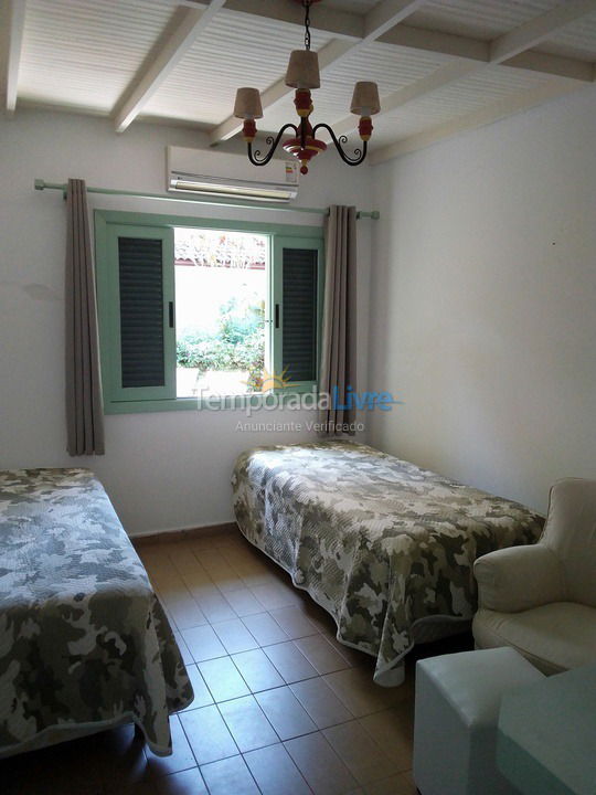 Casa para aluguel de temporada em Ubatuba (Praia do Lázaro)