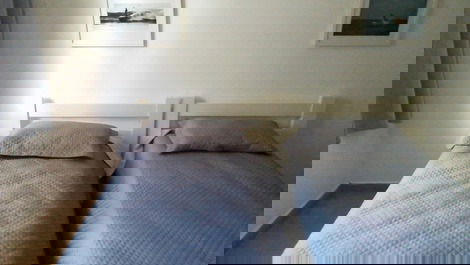 Casa em Condomínio 50mts da praia