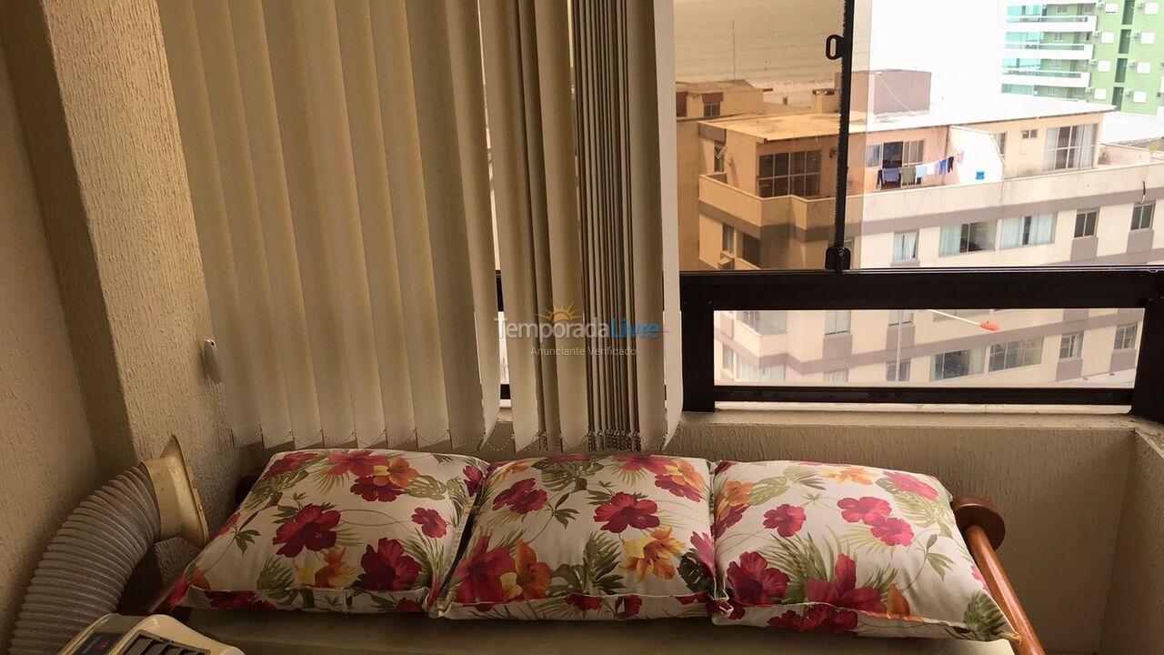 Apartamento para aluguel de temporada em Itapema (Meia Praia)