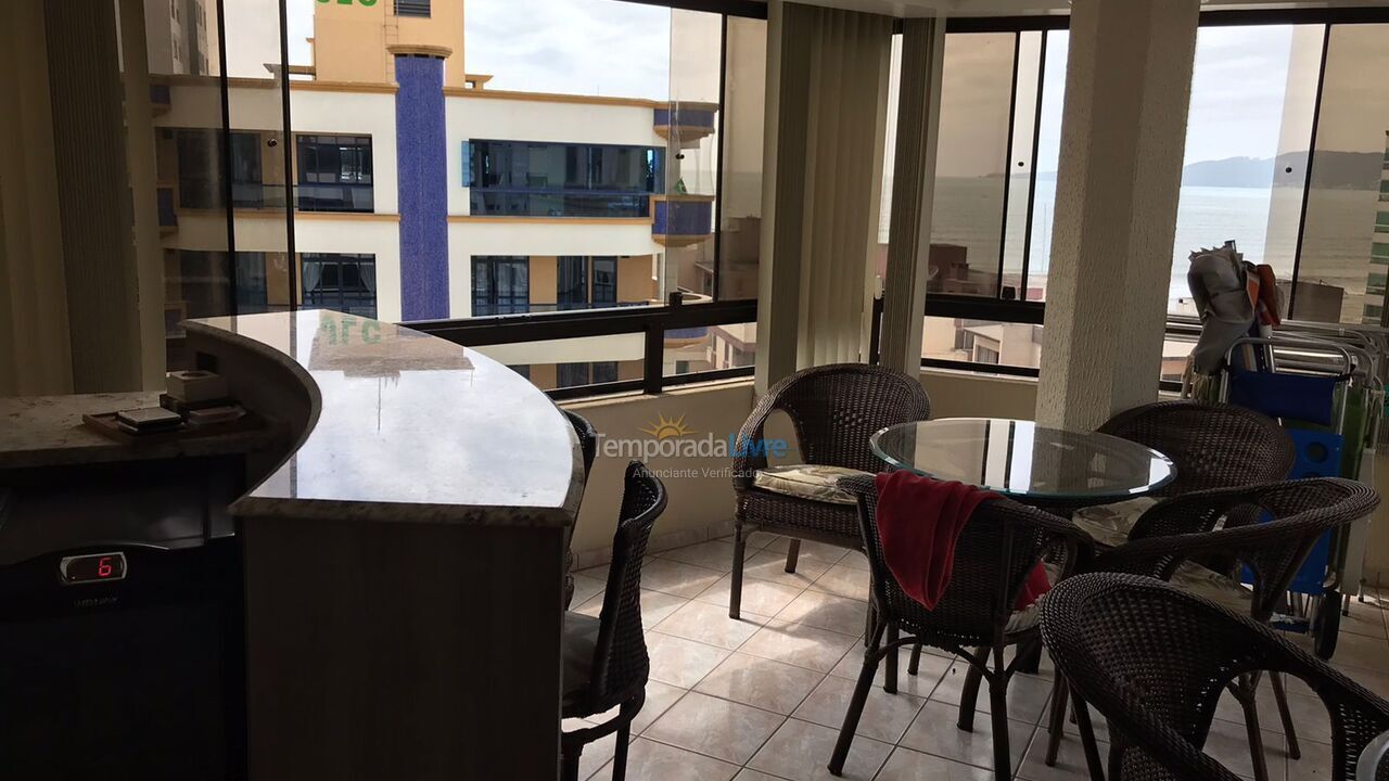 Apartamento para aluguel de temporada em Itapema (Meia Praia)