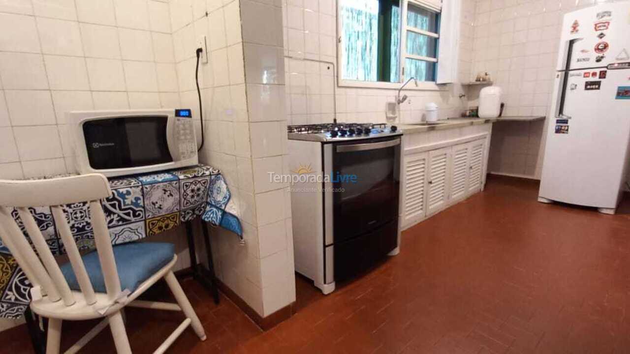 Casa para aluguel de temporada em Ubatuba (Praia do Lázaro)