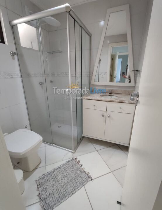 Apartamento para aluguel de temporada em Itapema (Meia Praia)