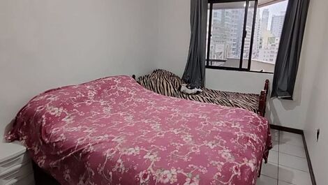 Frente Avenida e prédio frente mar bem localizado No Royal Park!