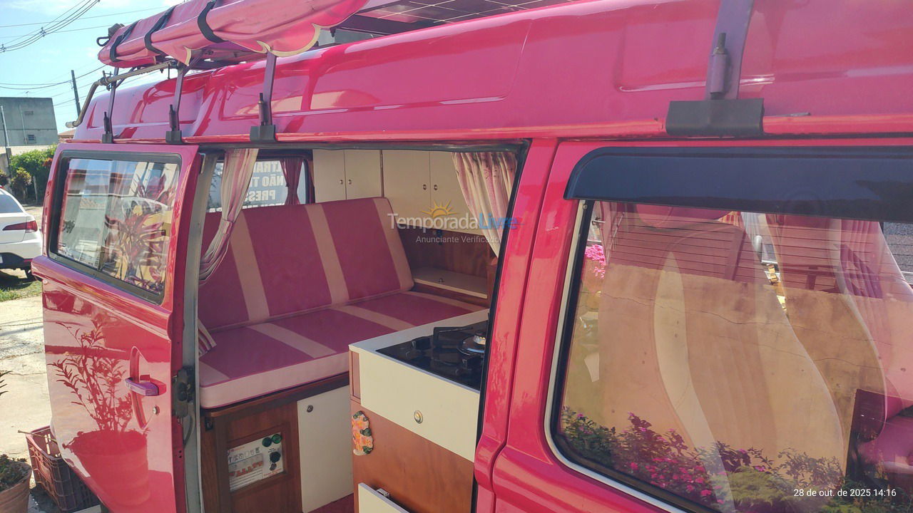 Casa para aluguel de temporada em Serra (Praia de Capuba)