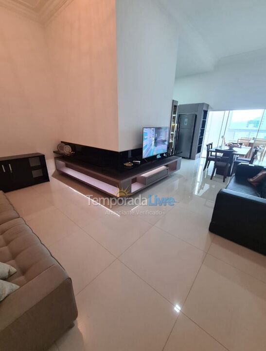 Apartment for vacation rental in Itapema (Meia Praia)