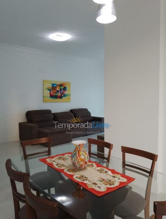 Apartamento para aluguel de temporada em Itapema (Meia Praia)