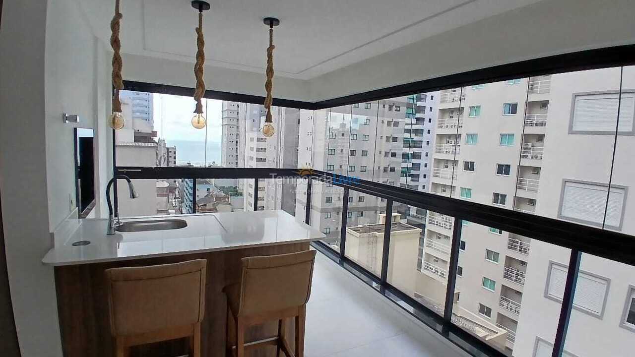 Apartamento para aluguel de temporada em Itapema (Meia Praia)