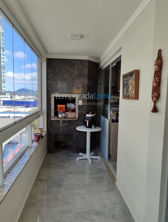 Apartment for vacation rental in Itapema (Meia Praia)