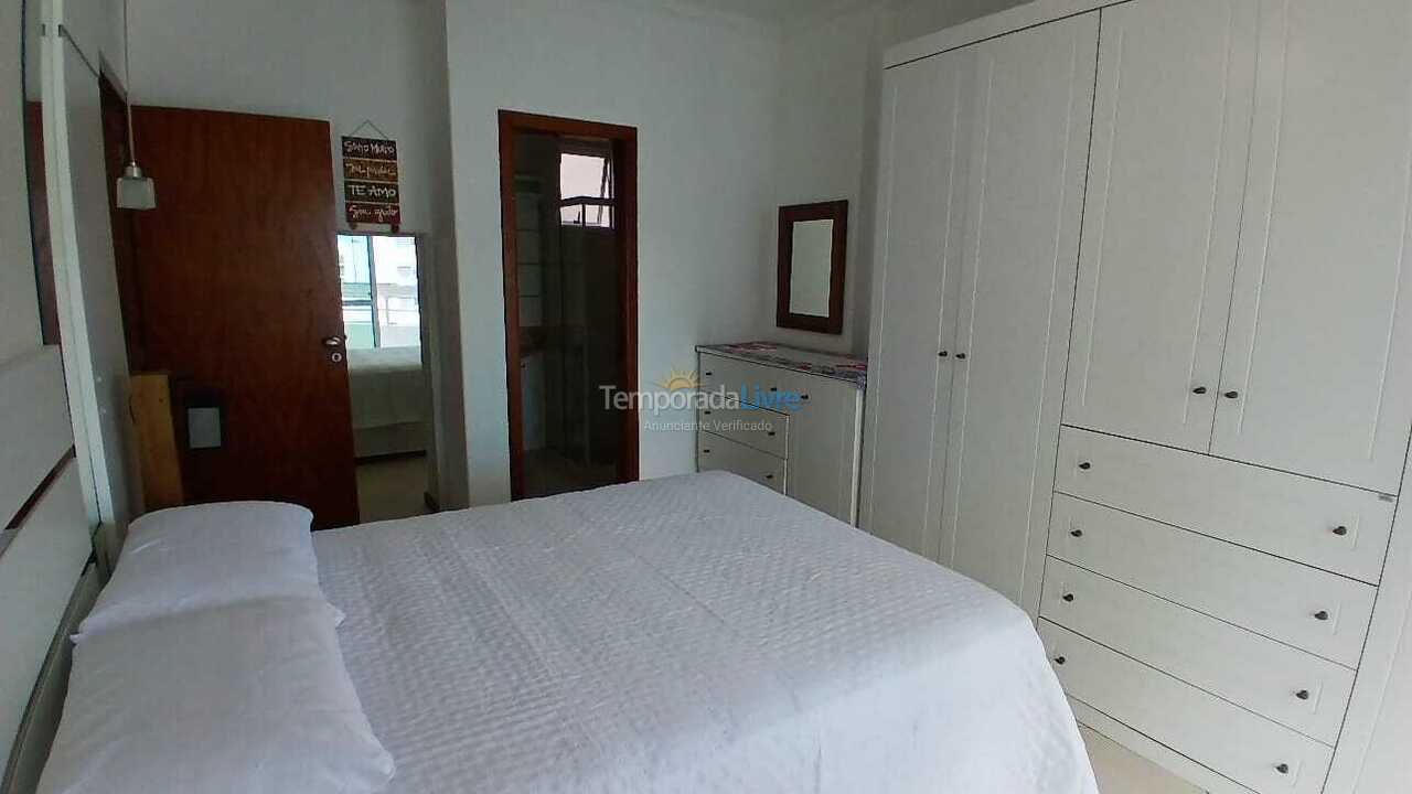 Apartamento para aluguel de temporada em Itapema (Meia Praia)