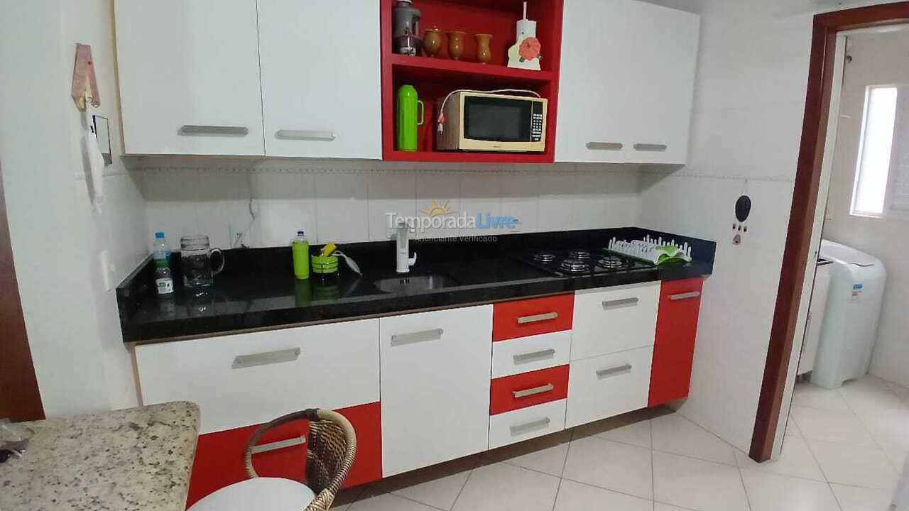 Apartamento para aluguel de temporada em Itapema (Meia Praia)