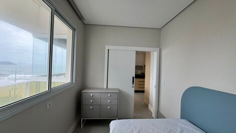 Frente mar – Disponível para locação!