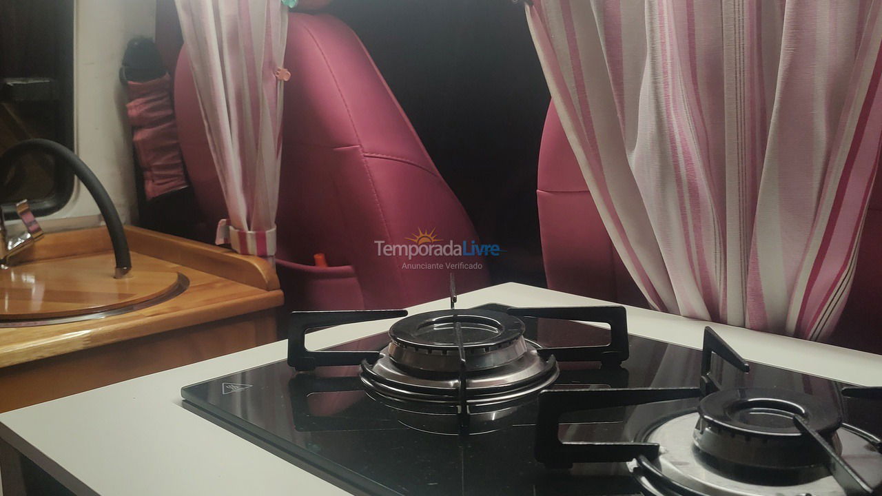 Casa para aluguel de temporada em Serra (Praia de Capuba)