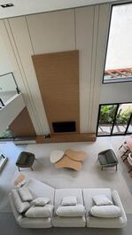 Newly opened modern house, 6 suites and full leisure facilities in Riviera