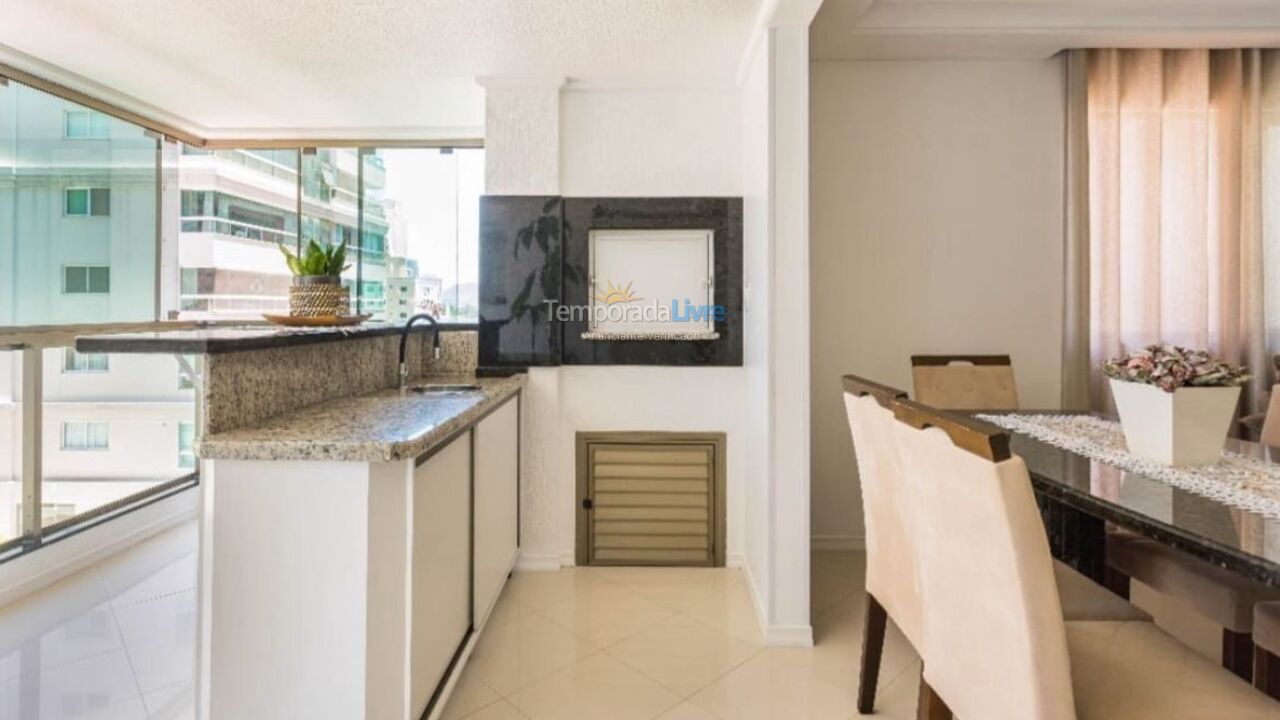 Apartment for vacation rental in Itapema (Meia Praia)