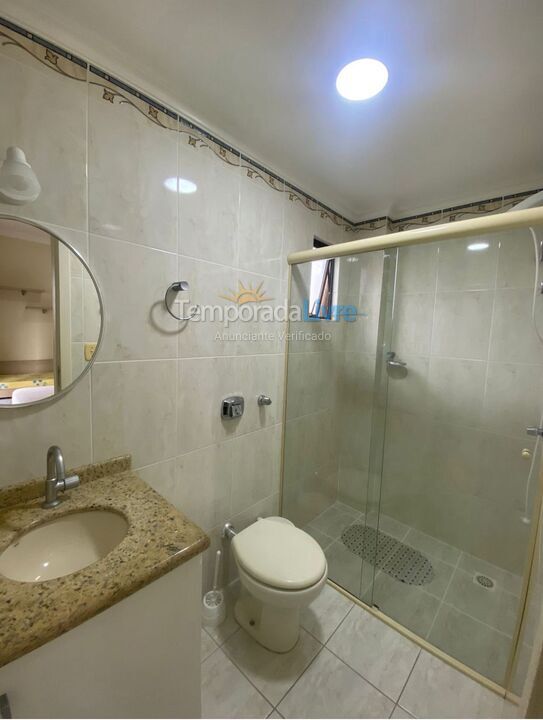 Apartamento para aluguel de temporada em Itapema (Meia Praia)