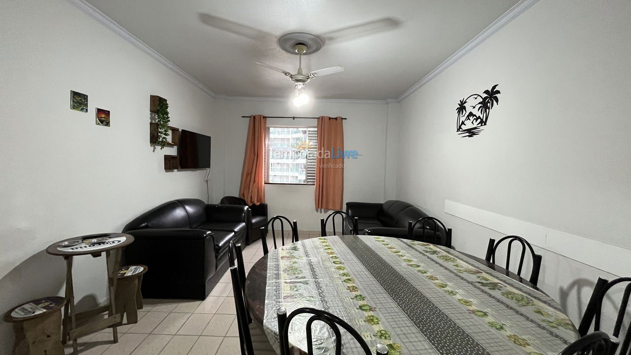 Sala visto da porta de entrada 1 Apartment for vacation rental in Guarujá (Pitangueiras)