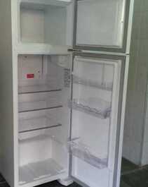 BEACH HOUSE WITH POOL IN ITANHAEM-SP