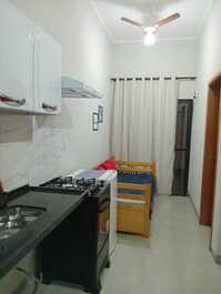 • unidade b: cozinha e sala de entrada 