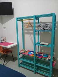 • roupas de cama e banho 