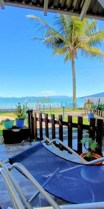 Casa para aluguel de temporada em Bombinhas (Morrinhos)