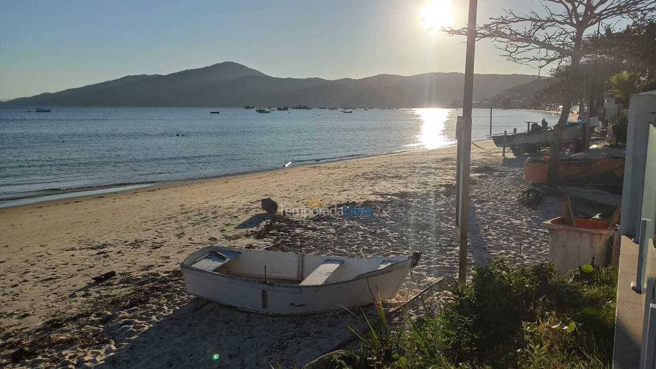 Casa para aluguel de temporada em Bombinhas (Morrinhos)