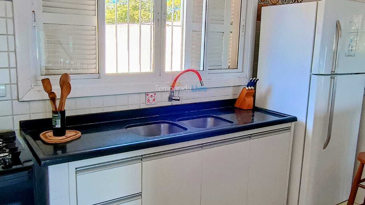 Casa para aluguel de temporada em Bombinhas (Morrinhos)