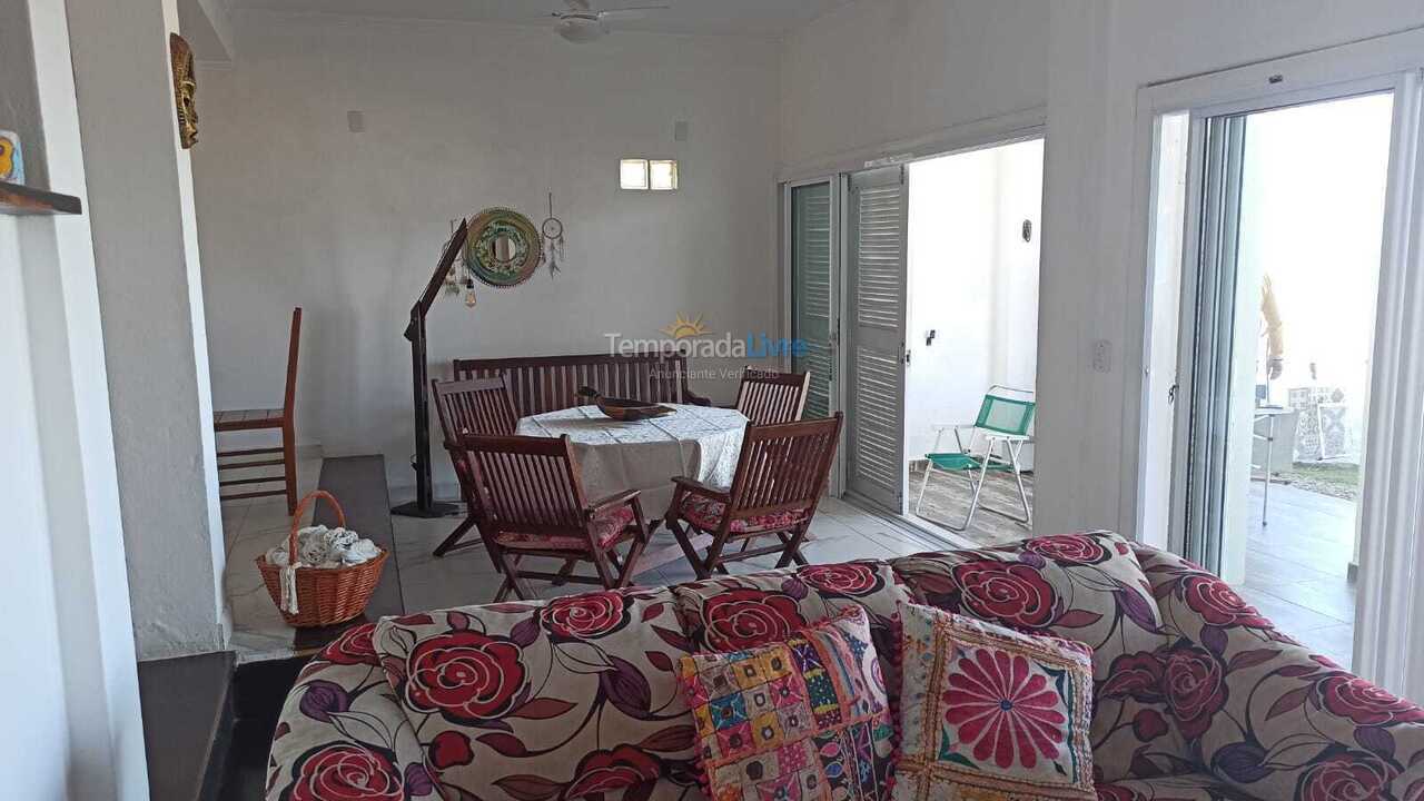 Casa para aluguel de temporada em Bombinhas (Morrinhos)