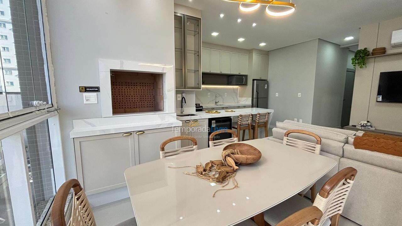 Apartment for vacation rental in Itapema (Meia Praia)