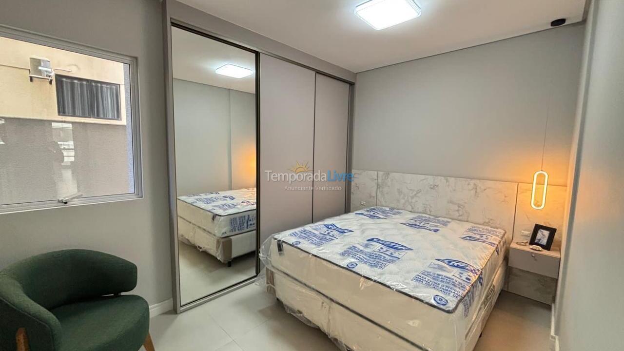 Apartment for vacation rental in Itapema (Meia Praia)