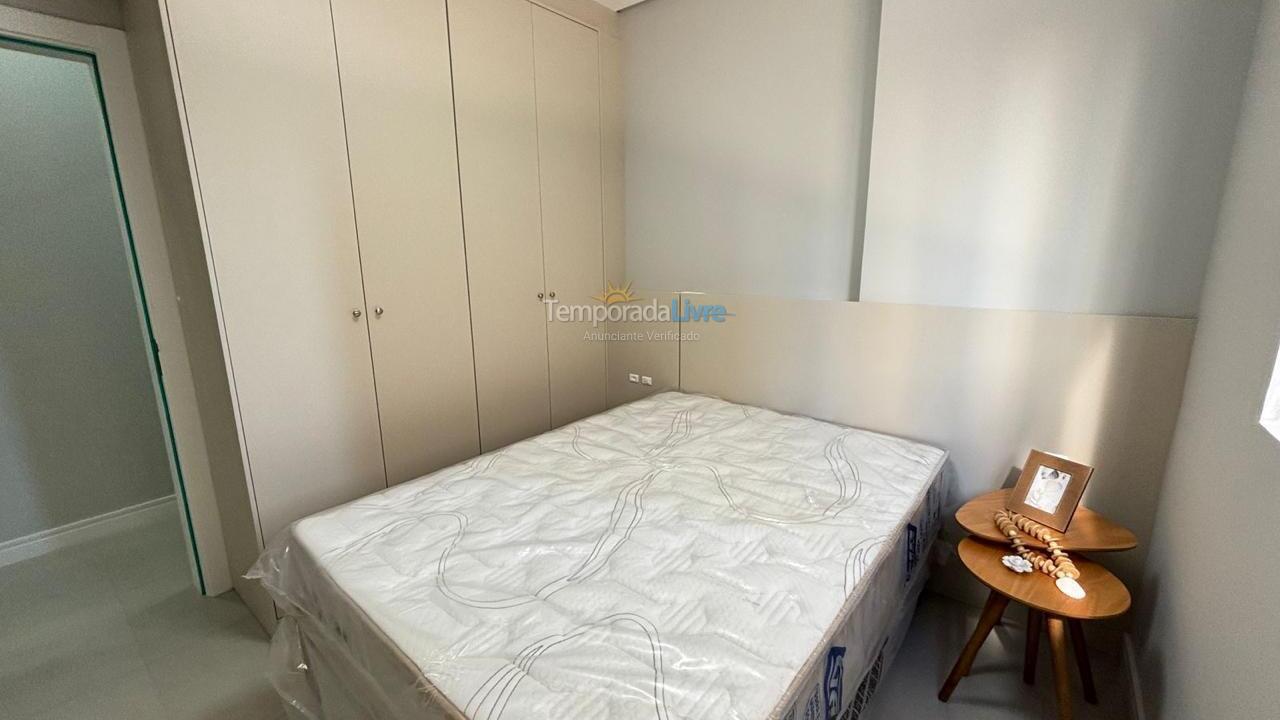 Apartment for vacation rental in Itapema (Meia Praia)