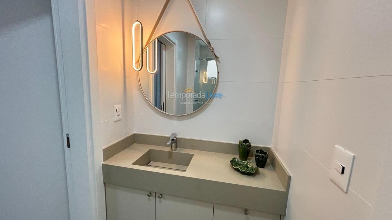 Apartment for vacation rental in Itapema (Meia Praia)