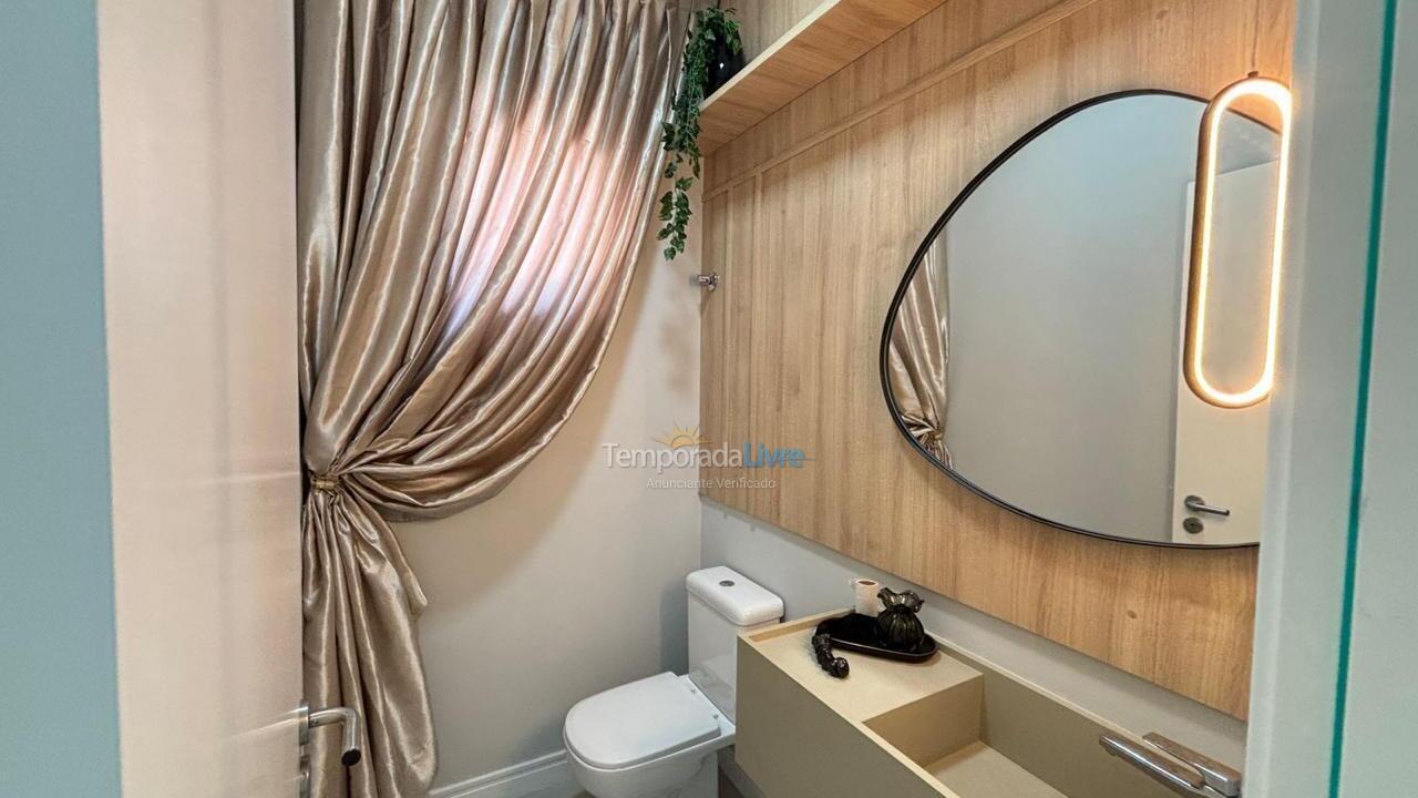 Apartment for vacation rental in Itapema (Meia Praia)