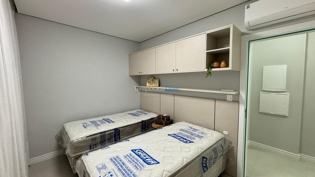 Apartment for vacation rental in Itapema (Meia Praia)