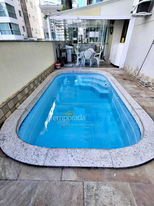 Apartamento para aluguel de temporada em Itapema (Meia Praia)