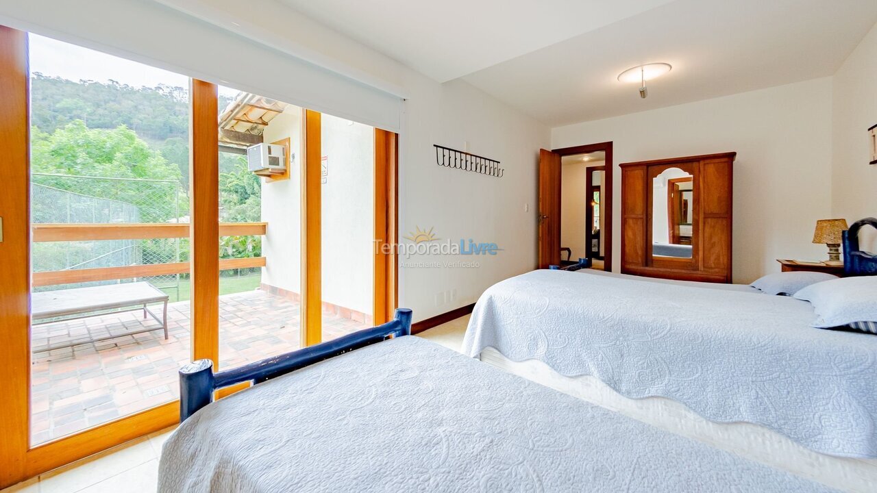 House for vacation rental in Petrópolis (Araras)