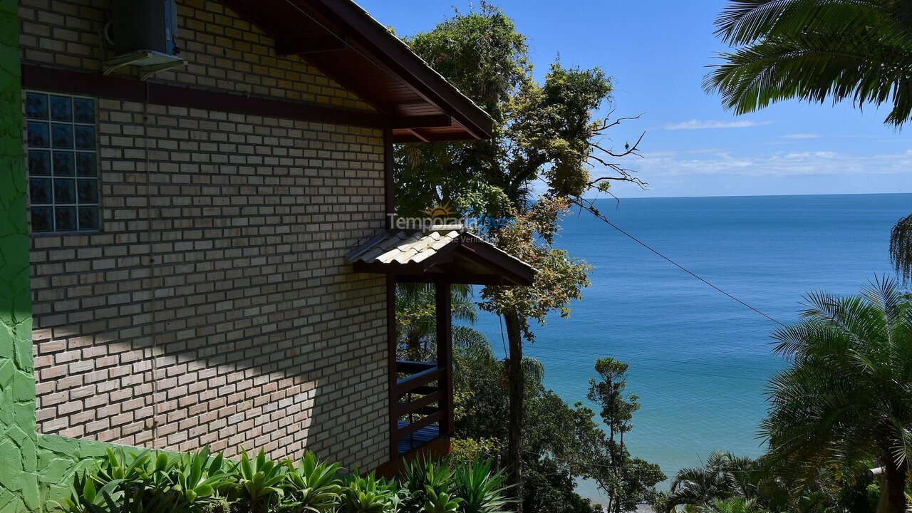 House for vacation rental in Porto Belo (Araca)