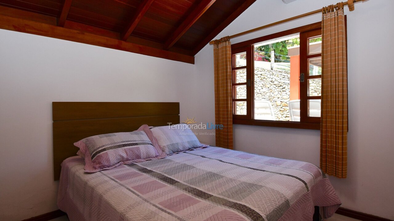 House for vacation rental in Porto Belo (Araca)