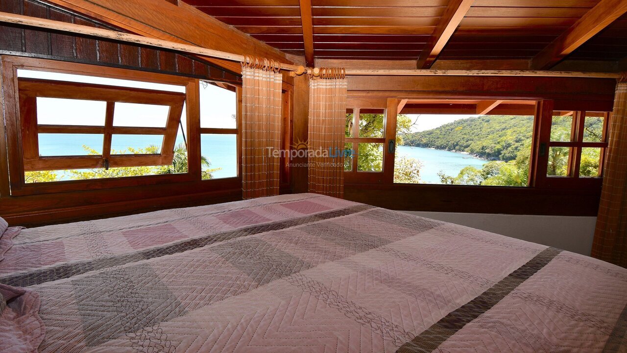 House for vacation rental in Porto Belo (Araca)